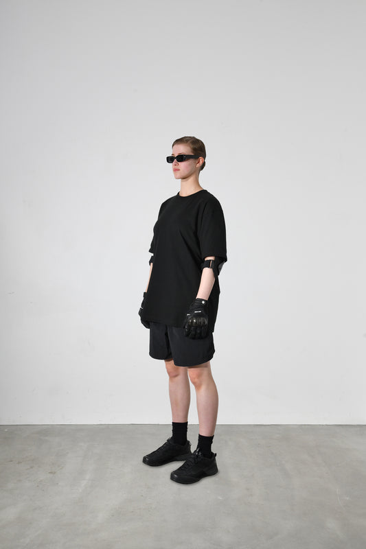 SHORTS BLACK ( STUDY 5.41 : MULTIPLE OVERLAPPED EMBROIDERY) Black embroidery/ White embroidery